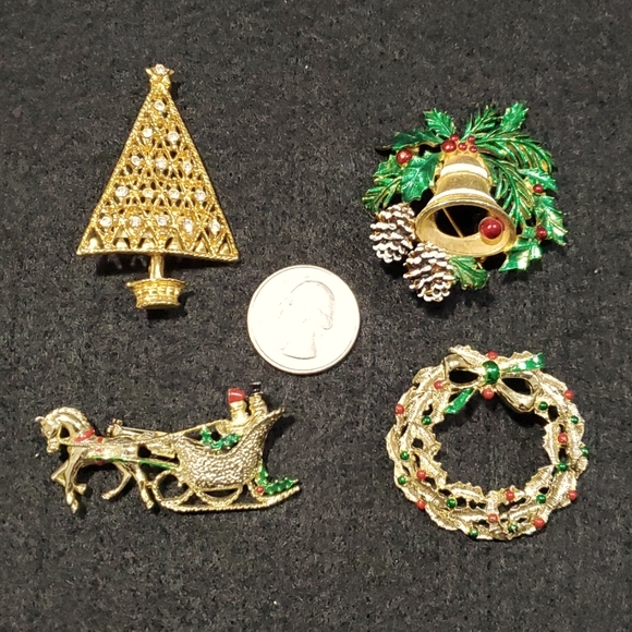 Jewelry - Lot of 4 Christmas Booches #2